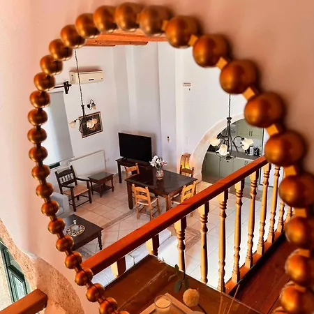 Apartman Skandalis With Pool Horafákia